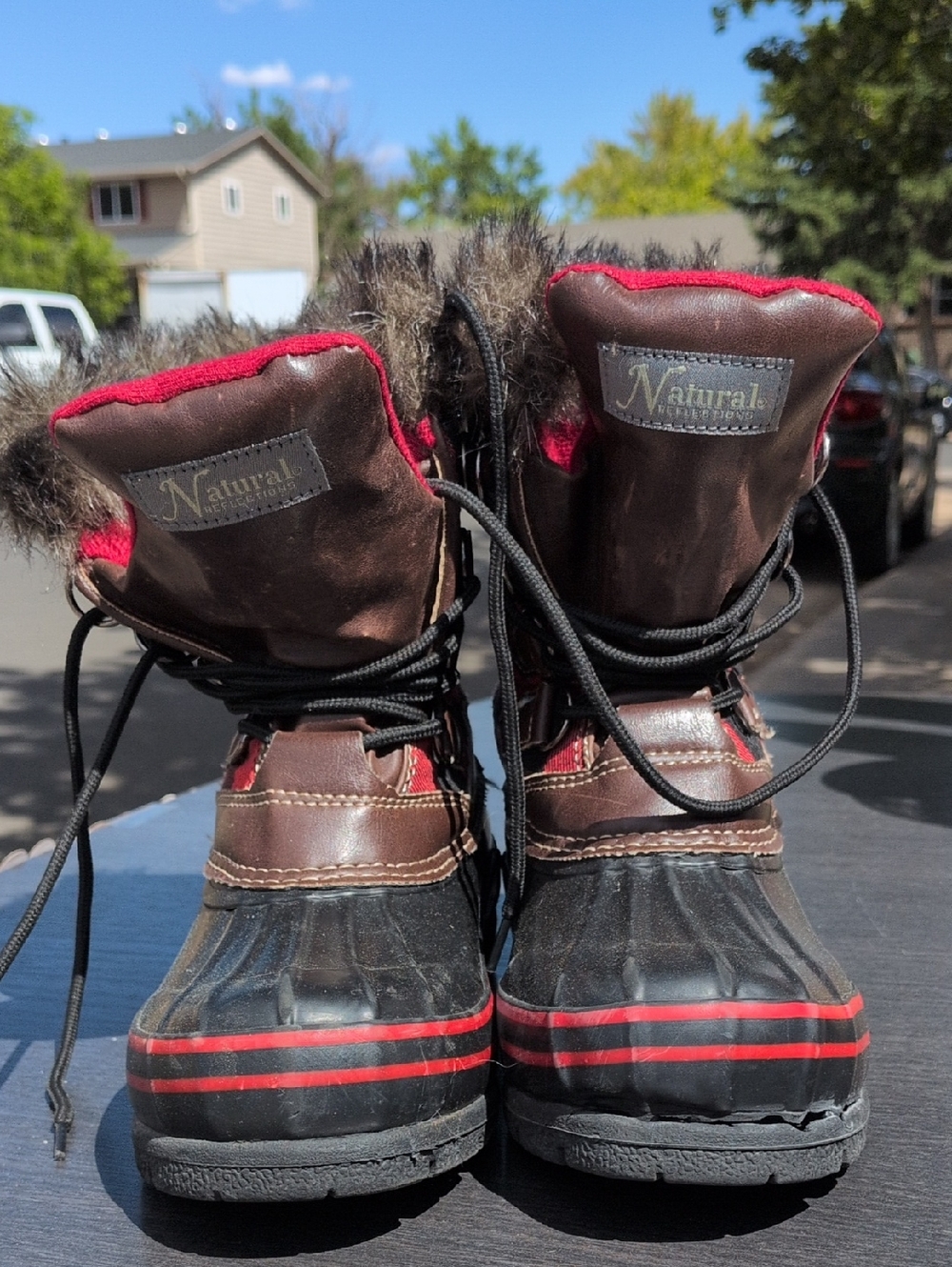 Naturalizer Brown and Red Insulated Lace-Up Boots